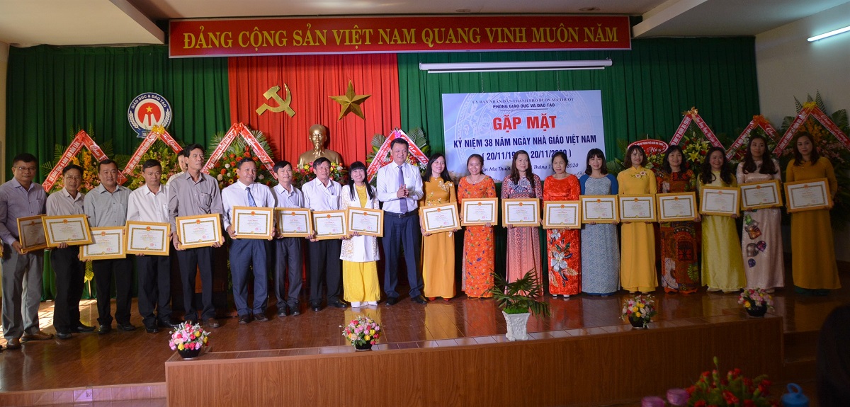Gặp mặt Kỷ niệm 38 năm ngày nhà giáo Việt Nam (20/11/1983-20/11/2020)