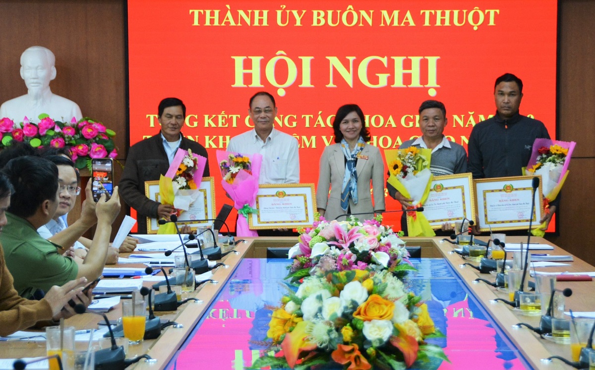 Thành ủy Buôn Ma Thuột: Hội nghị triển khai công tác khoa giáo năm 2021