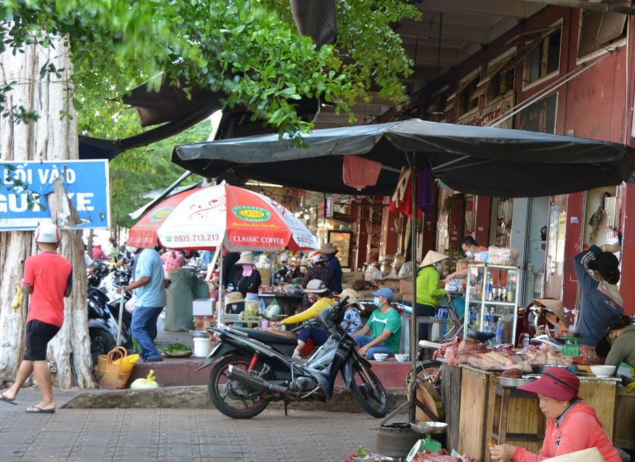Thành phố Buôn Ma Thuột phát phiếu đi chợ cho người dân từ ngày 29-7