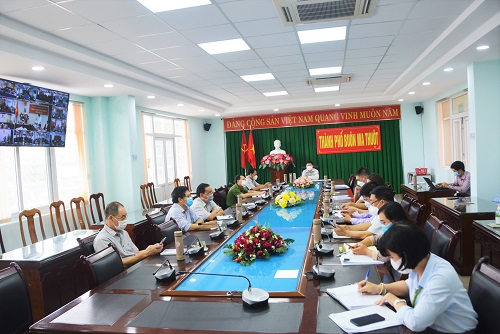 Hội nghị trực tuyến cấp tỉnh về công tác phòng, chống dịch COVID-19 và phương án giảng dạy, học tập trong điều kiện dịch bệnh.