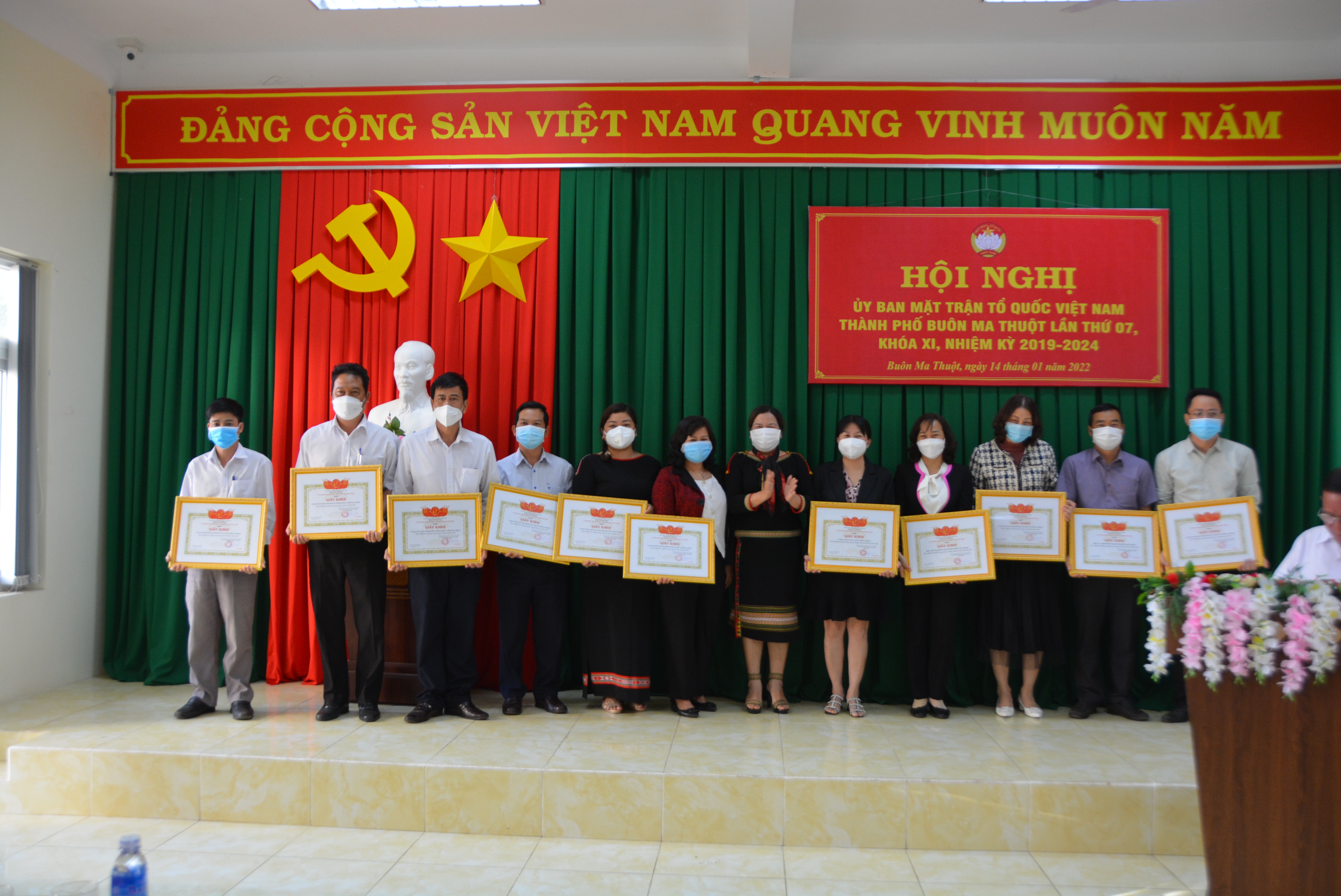 Hội nghị lần thứ 7, tổng kết công tác Mặt trận năm 2021 và triển khai nhiệm vụ năm 2022.