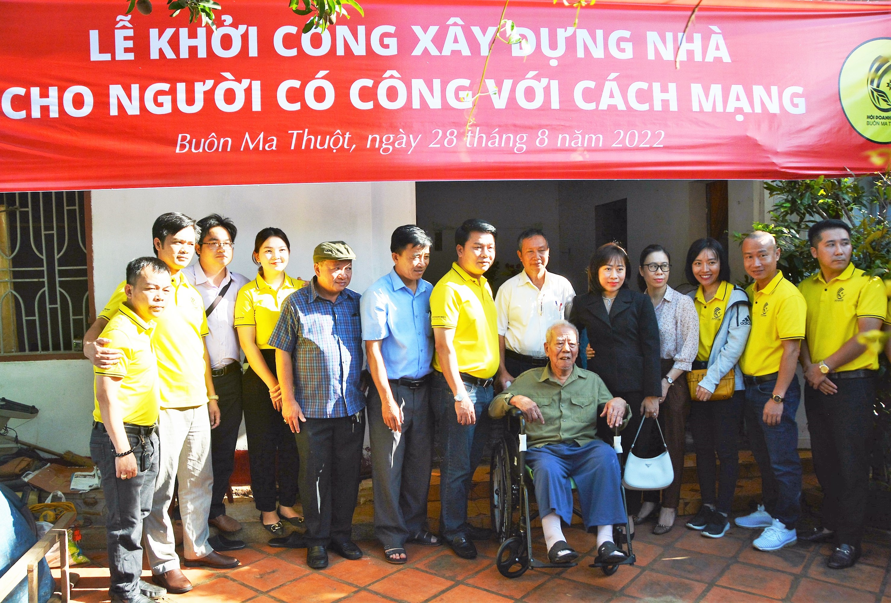 Khởi công sửa chữa nhà cho người có công với cách mạng tại phường EaTam, TP.Buôn Ma Thuột
