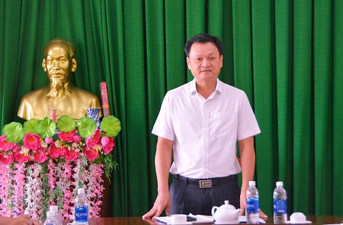 Đoàn công tác 3 của Thành ủy Buôn Ma Thuột làm việc với Đảng ủy phường Tự An