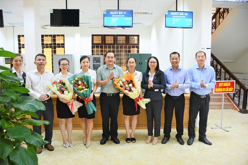 Thành phố Buôn Ma Thuột chuyển giao tiếp nhận và trả kết quả thủ tục hành chính cho Bưu điện tỉnh Đắk Lắk