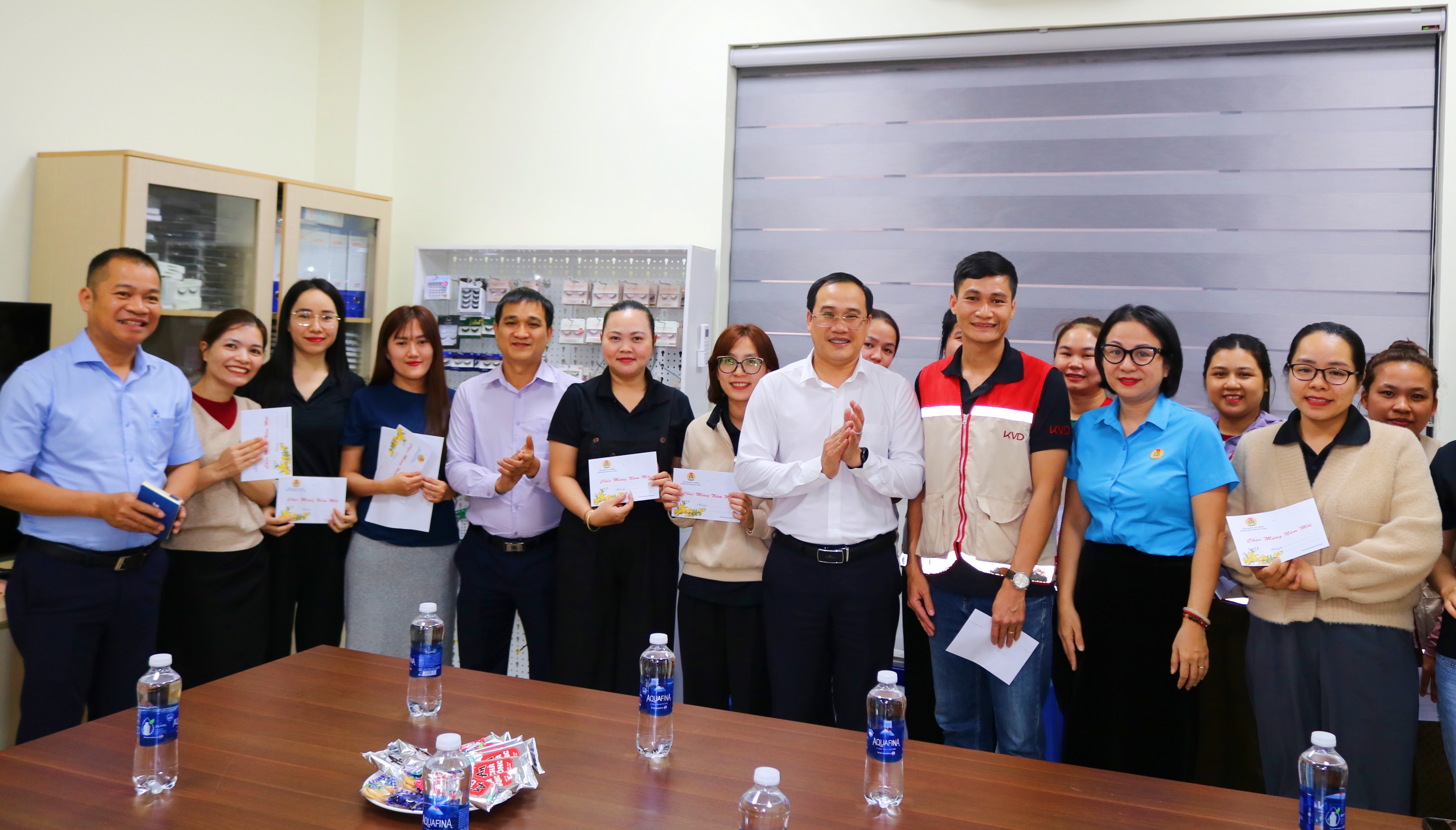 Phó Chủ tịch UBND thành phố Buôn Ma Thuột Trần Đức Nhật cùng đoàn công tác thăm, chúc Tết các doanh nghiệp đầu Xuân Ất Tỵ
