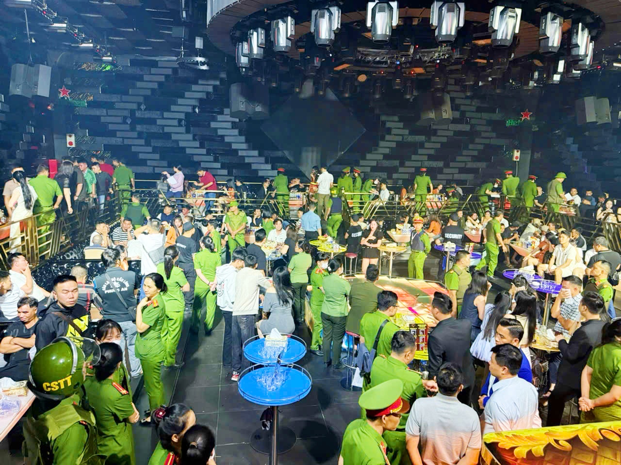 Phường Buôn Ma Thuột: Ra quân kiểm tra, tiếp tục phát hiện vi phạm tại quán bar, beer club trên địa bàn