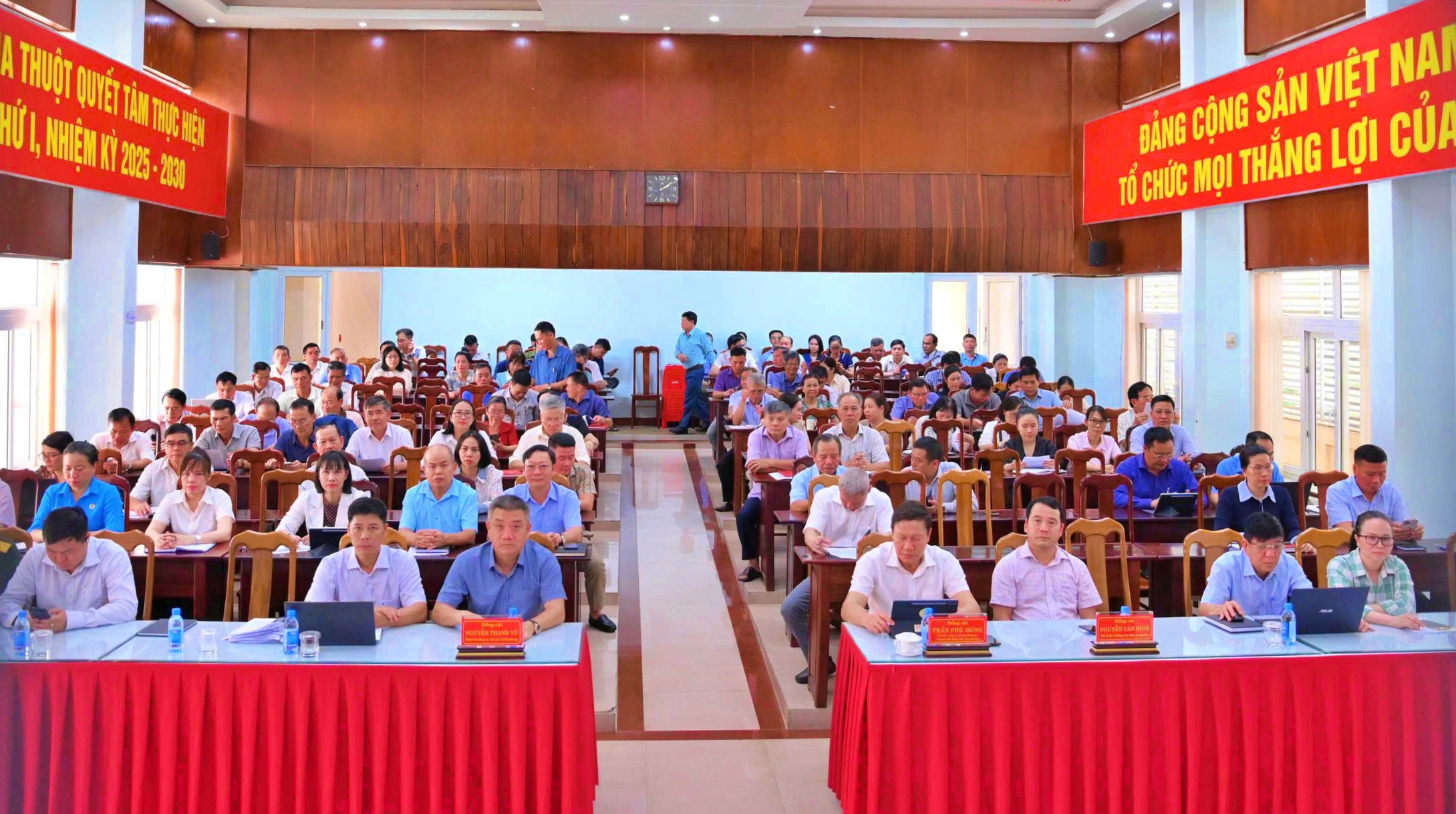 Phường Buôn Ma Thuột : Tập trung tăng tốc quý IV, phấn đấu hoàn thành mục tiêu tăng trưởng hai con số năm 2026