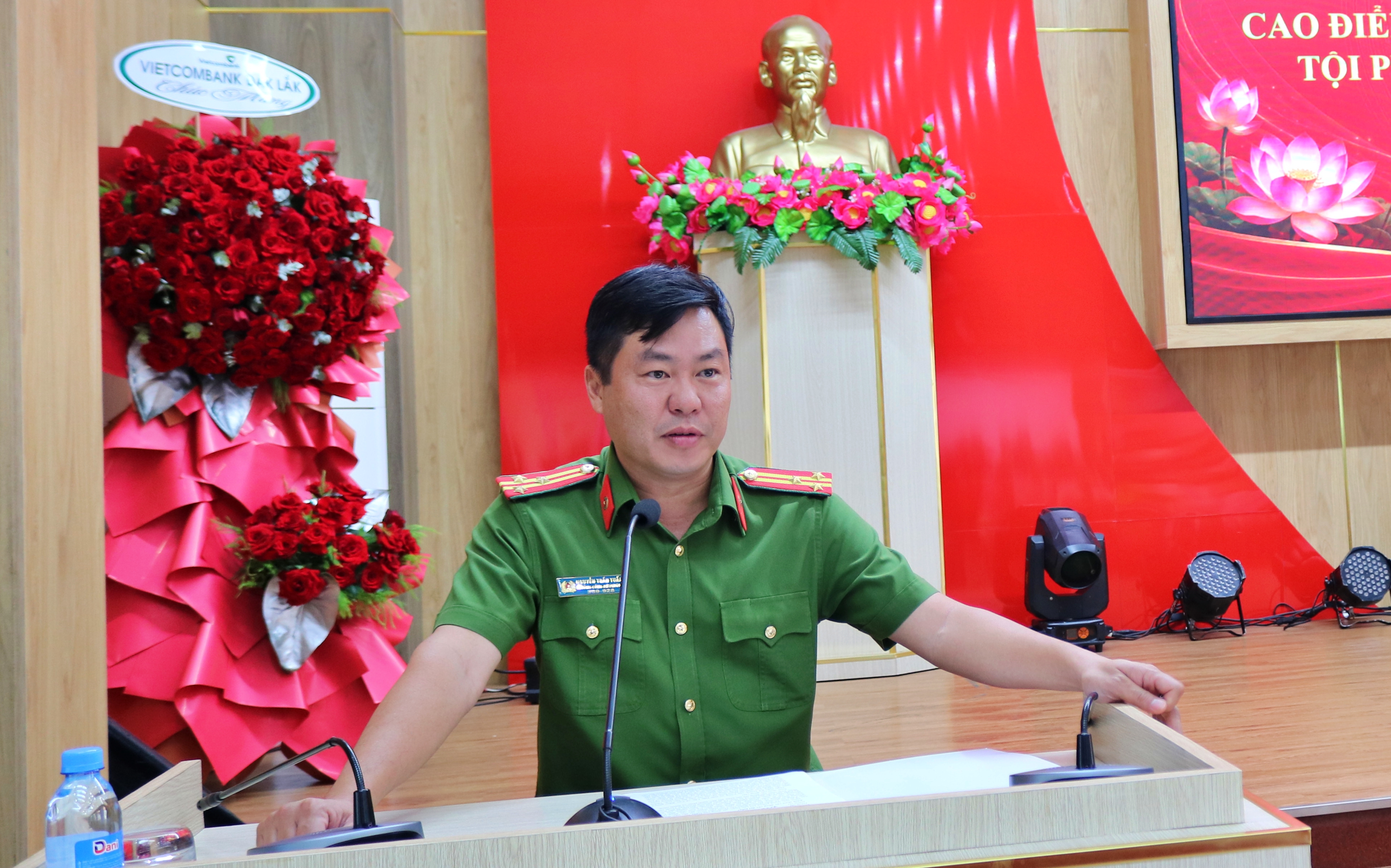 Đẩy mạnh chuyển đổi số, gắn trách nhiệm người đứng đầu và giải quyết triệt để “điểm nghẽn”: nhiệm vụ trọng tâm xây dựng phong trào bảo vệ an ninh tổ quốc giai đoạn 2026 - 2030