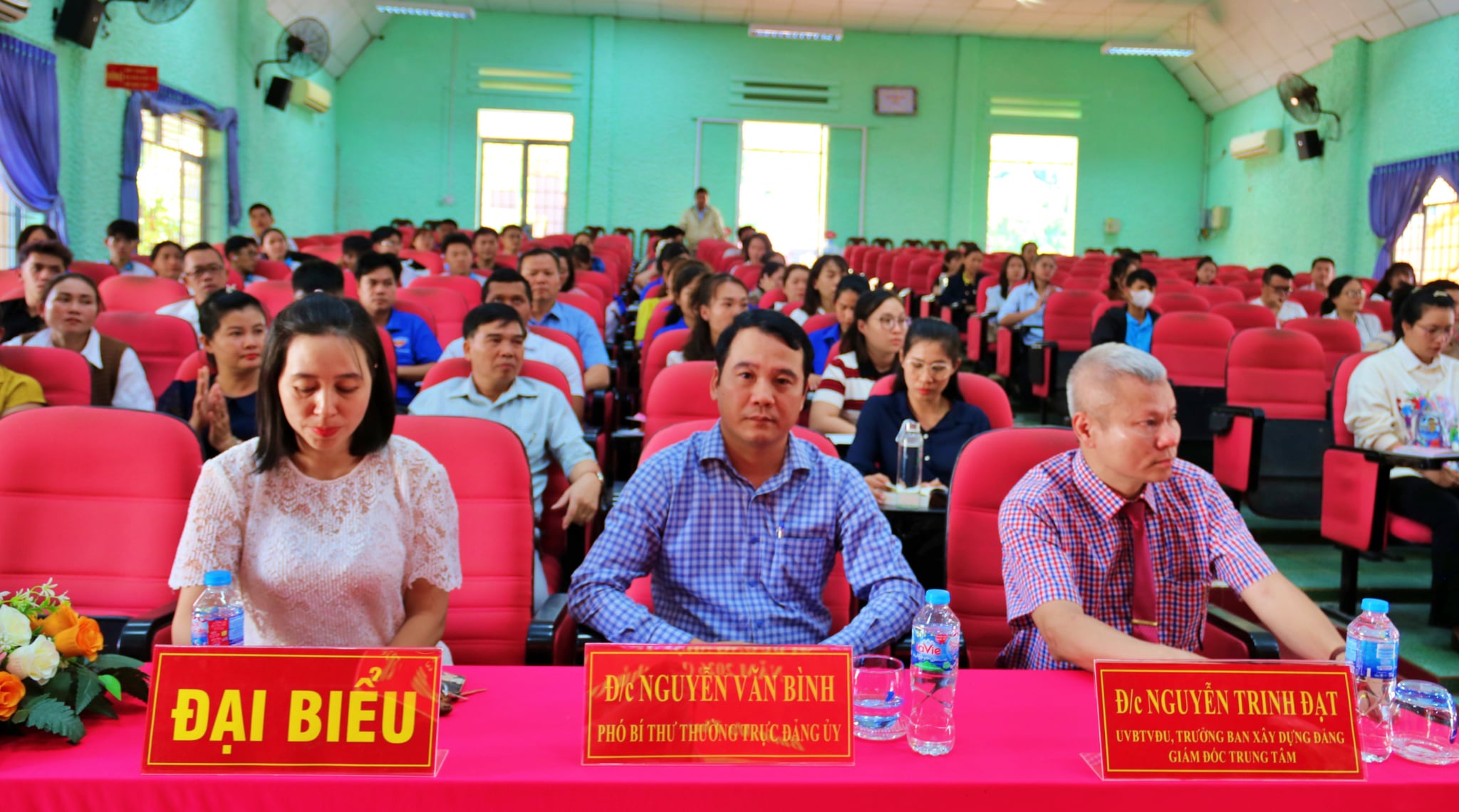 2cfaff5f-1d18-4608-87d8-9127c8535aac (1)