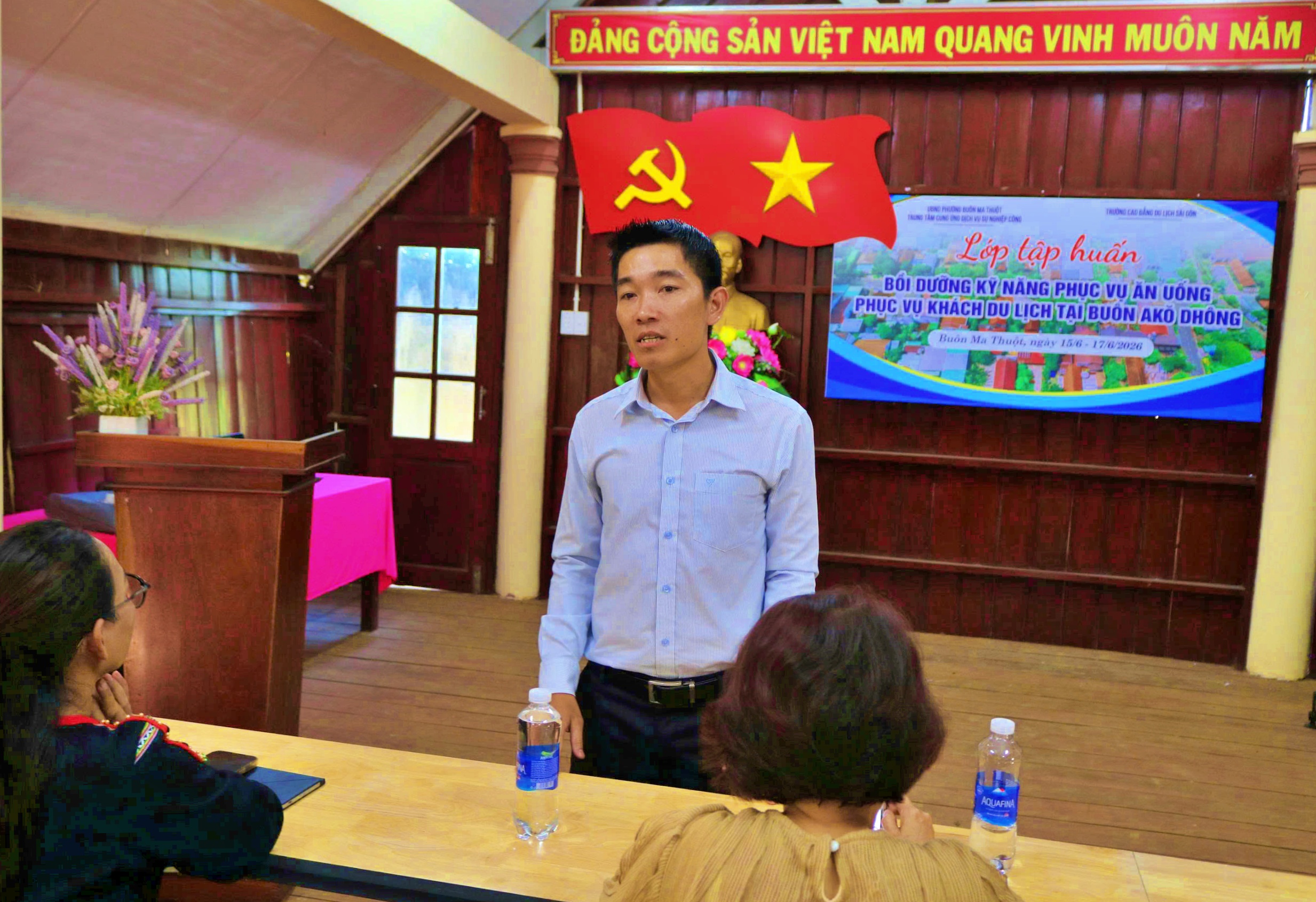 gen-h-ako-dhong1.jpg