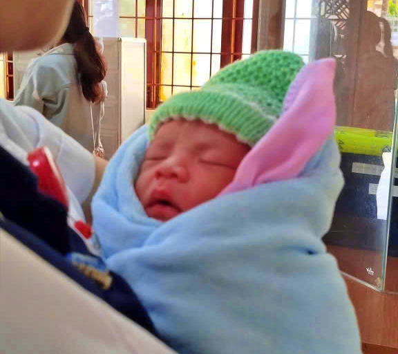 Thông báo tìm thân nhân trẻ sơ sinh bị bỏ rơi tại khu vực Buôn KDŭn phường Buôn Ma Thuột