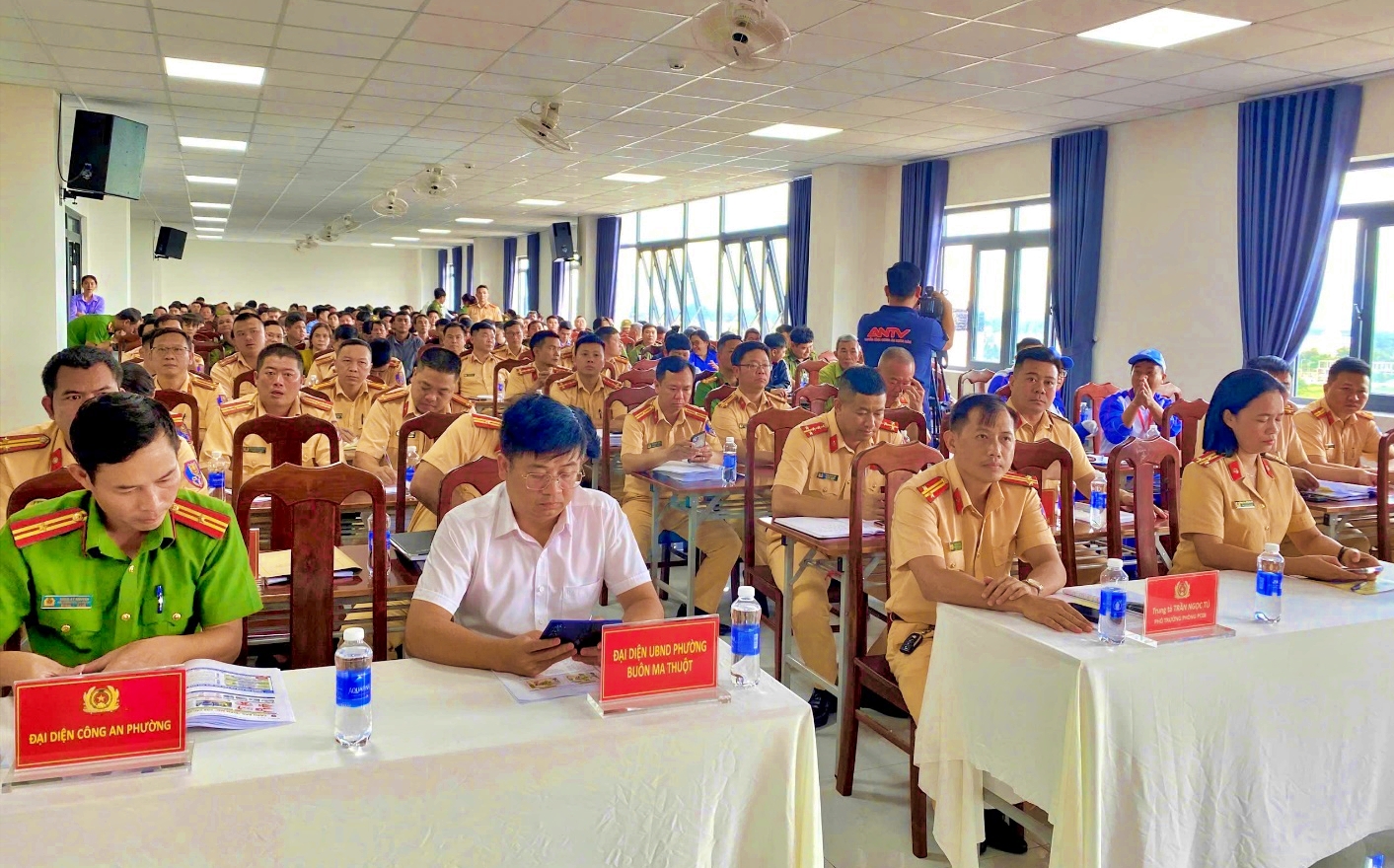 Công an phường Buôn Ma Thuột thí điểm chiến dịch đào tạo kỹ năng lái xe mô tô, xe gắn máy an toàn