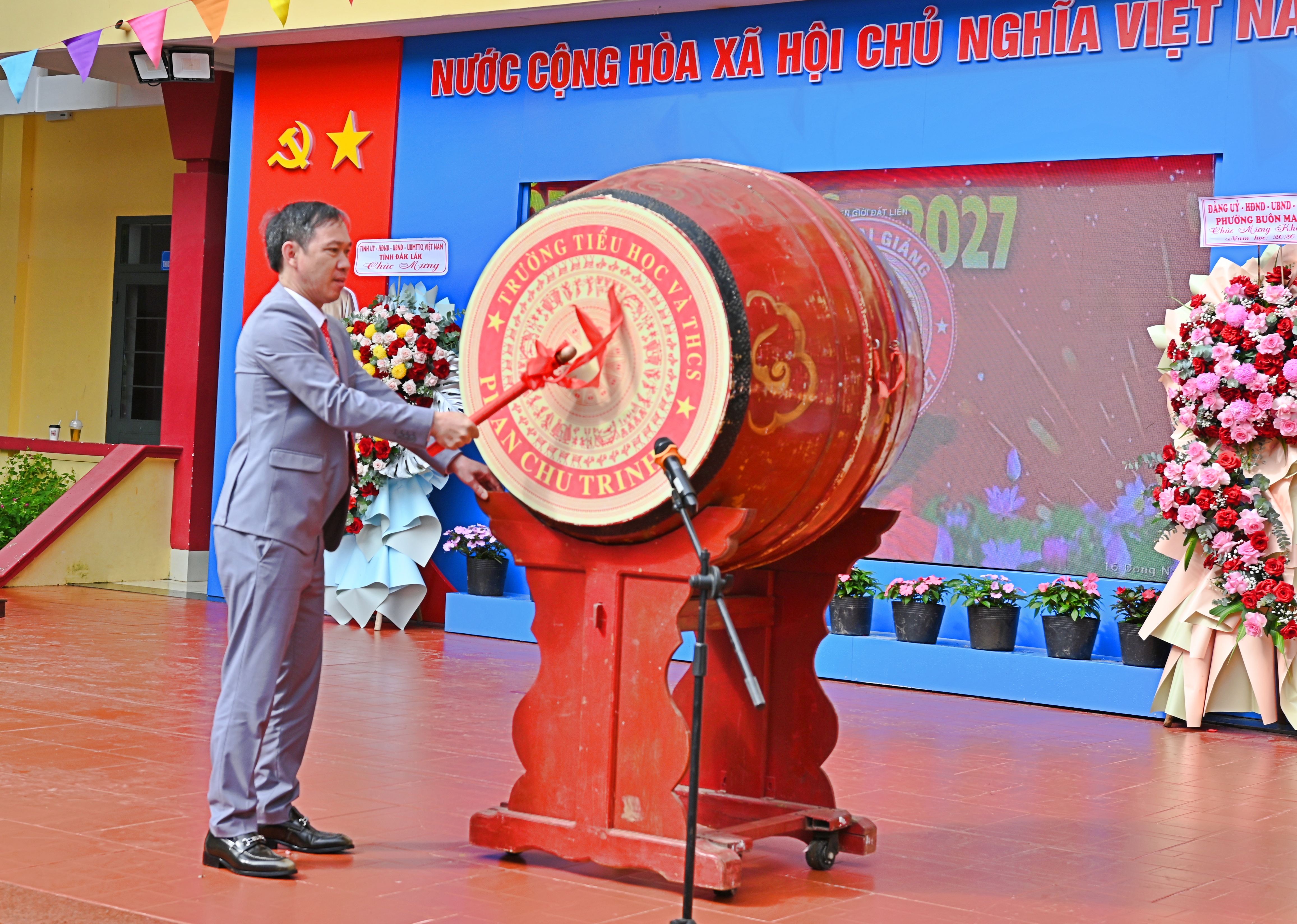 tmt-7769.jpg