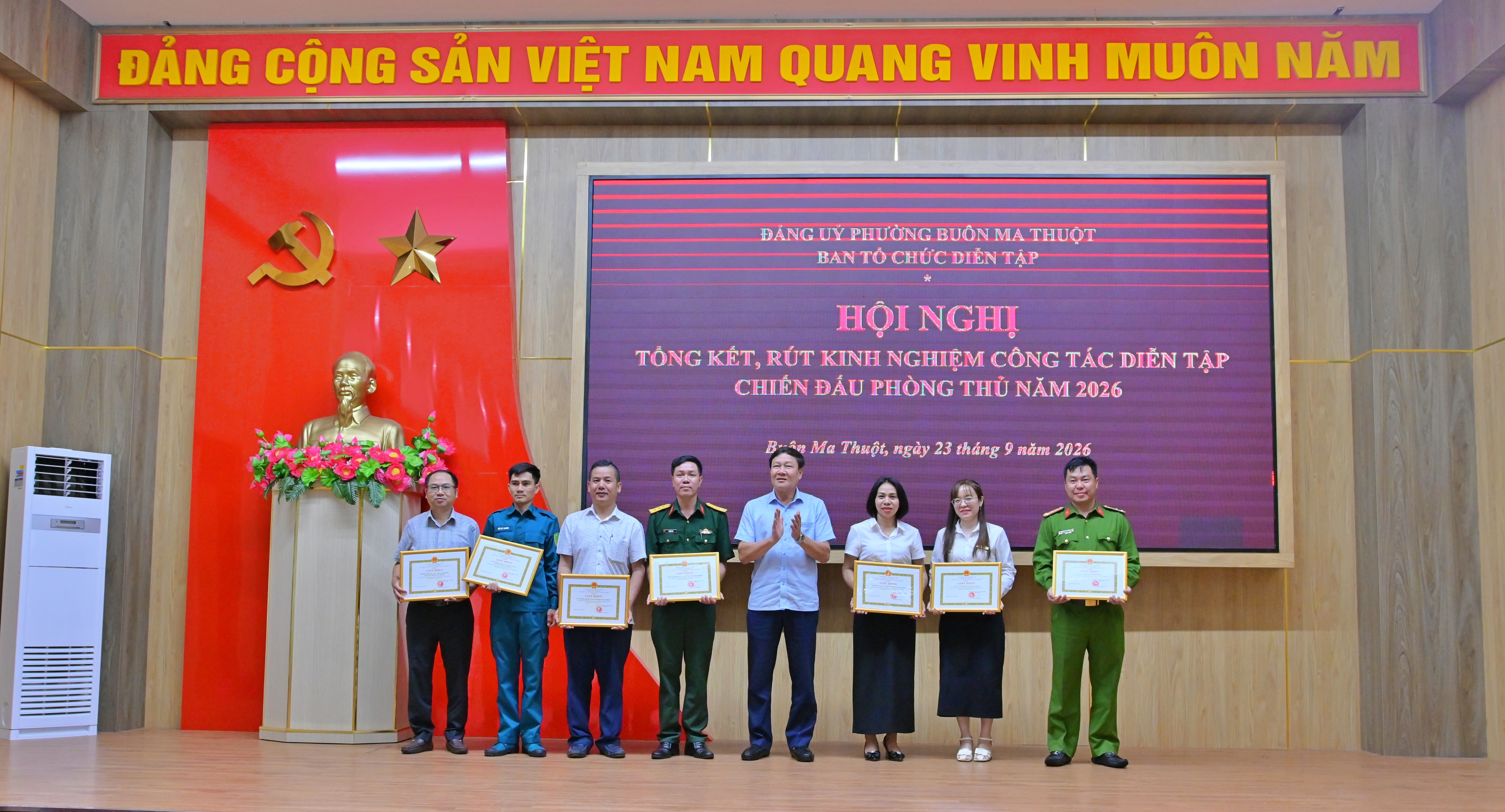 Phường Buôn Ma Thuột tổng kết diễn tập chiến đấu phòng thủ năm 2026.