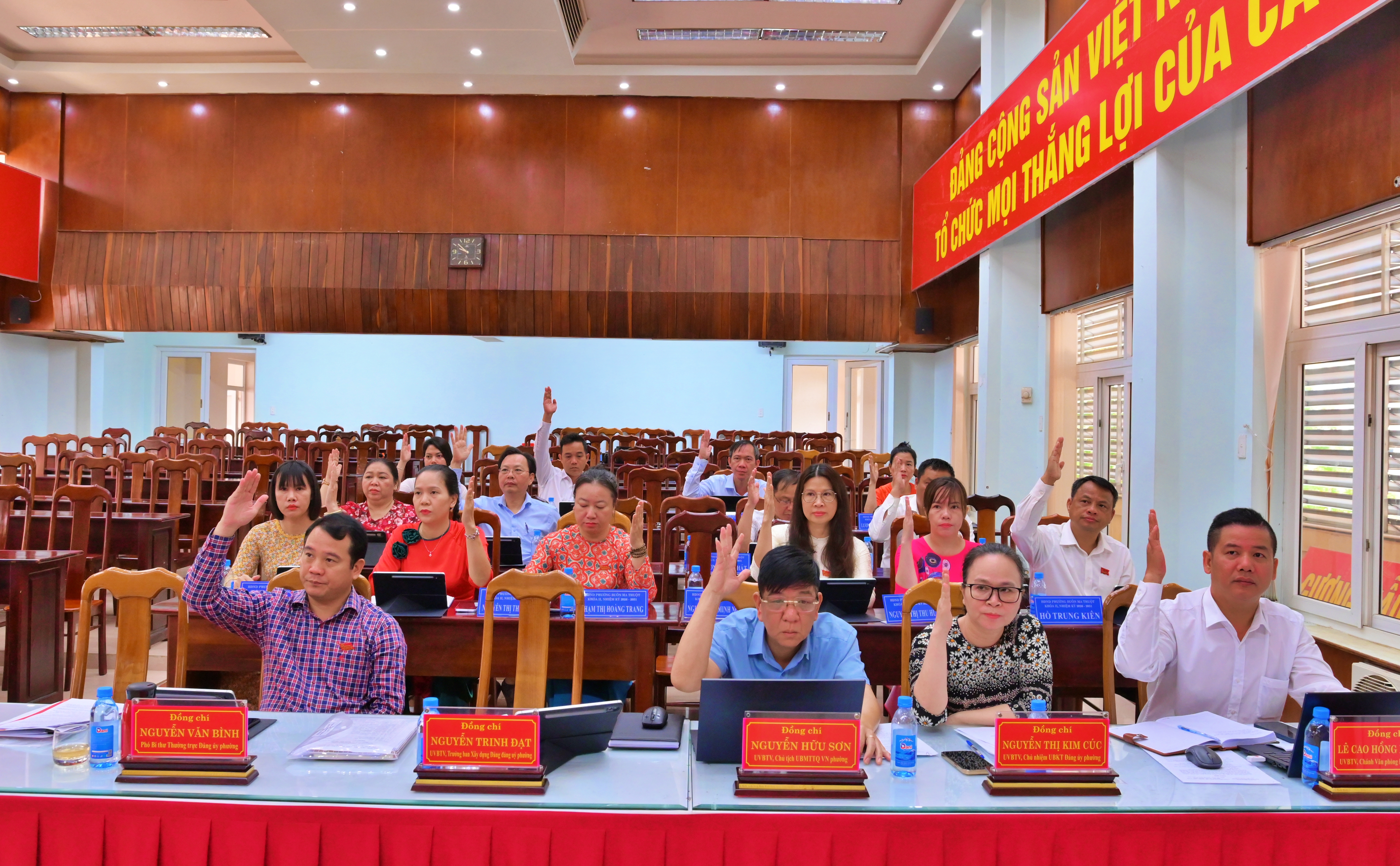 HĐND phường Buôn Ma Thuột tổ chức Kỳ họp Chuyên đề lần thứ Tư, thông qua 4 Nghị quyết quan trọng