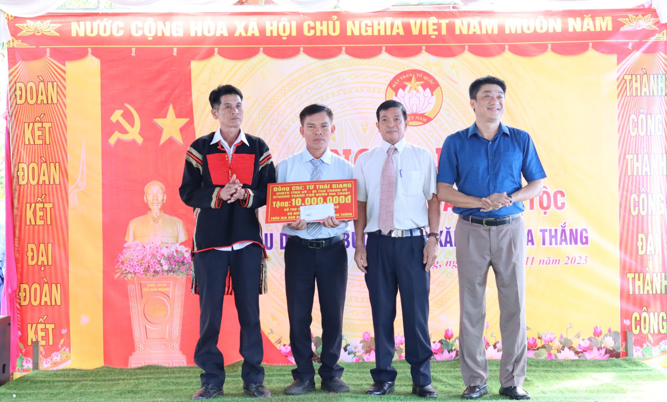 Ngày hội Đại đoàn kết dân tộc tại buôn Cuôr Kăp, xã Hòa Thắng, TP.Buôn Ma Thuột
