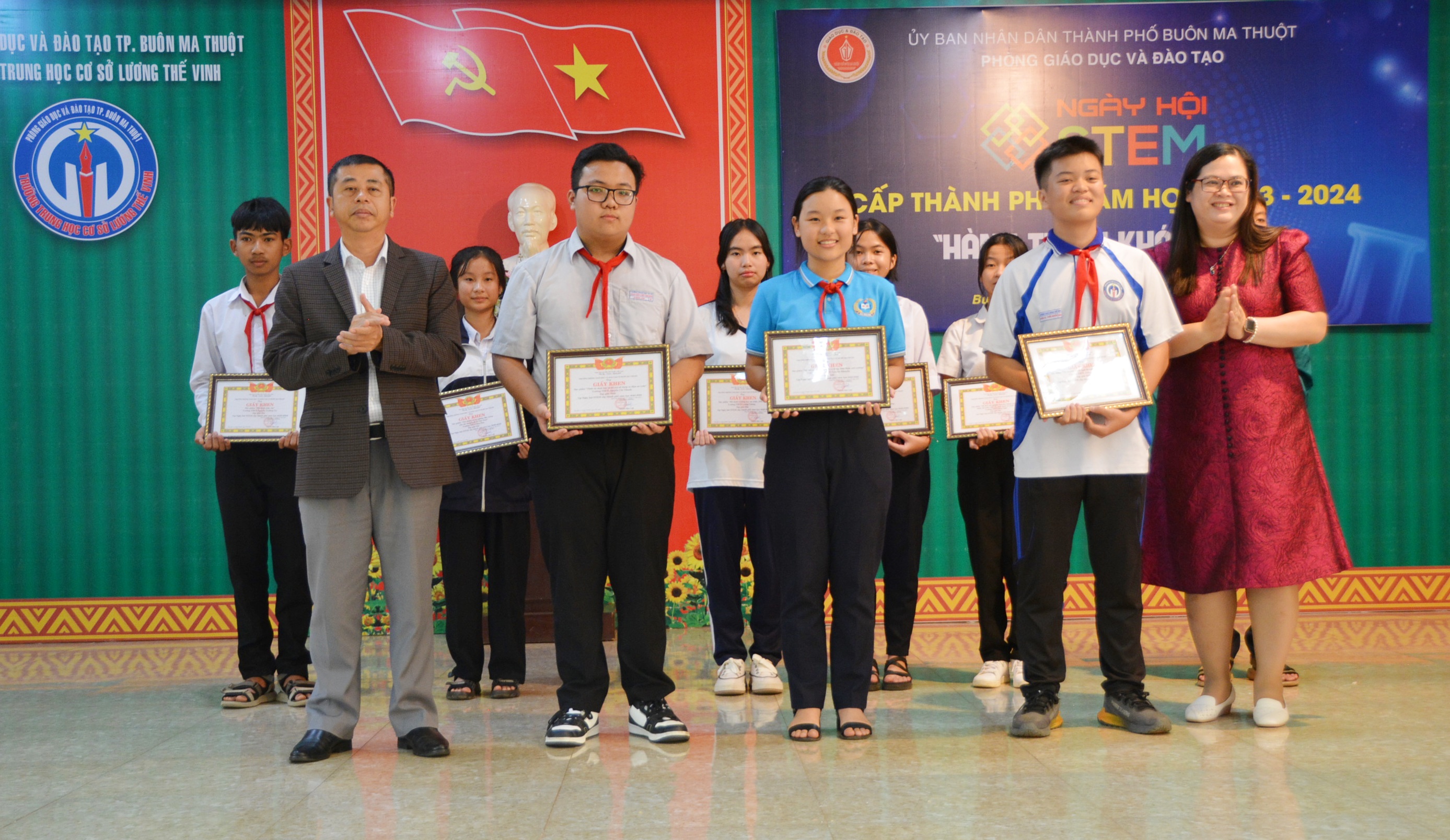 Bế mạc và trao giải Ngày hội STEM dành cho học sinh phổ thông cấp thành phố năm học 2023 – 2024 