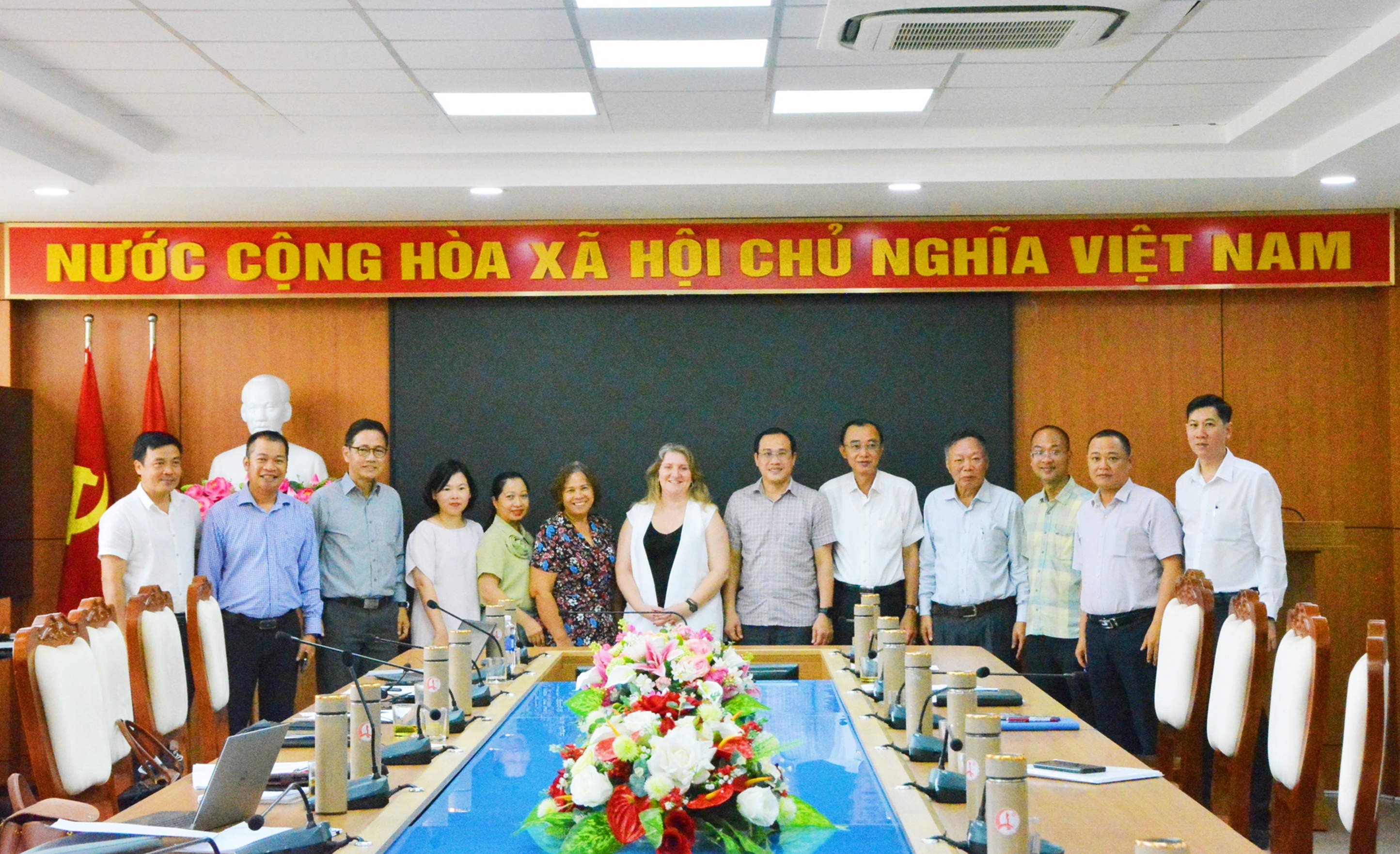 Đoàn công tác đánh giá độc lập của Ngân hàng phát triển Châu Á làm việc với UBND TP.Buôn Ma Thuột