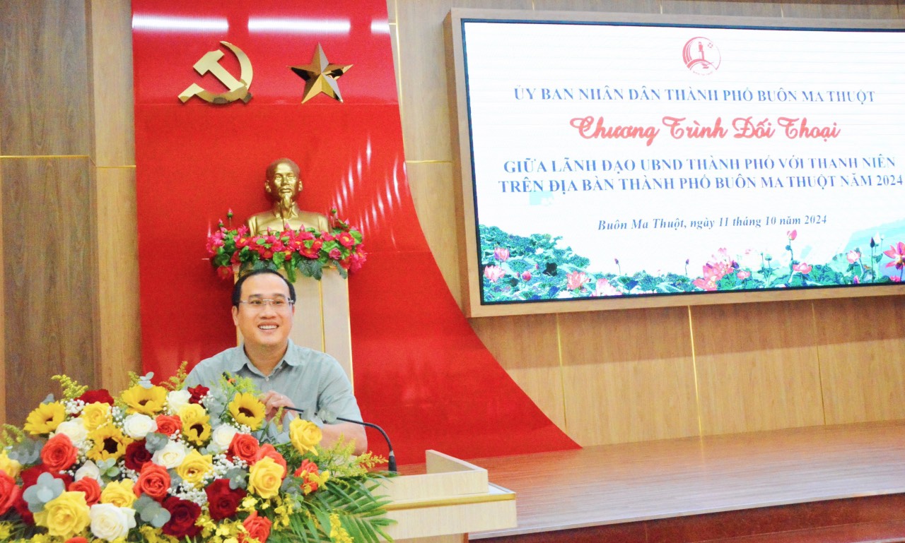 Lãnh đạo UBND thành phố Buôn Ma Thuột đối thoại với thanh niên năm 2024