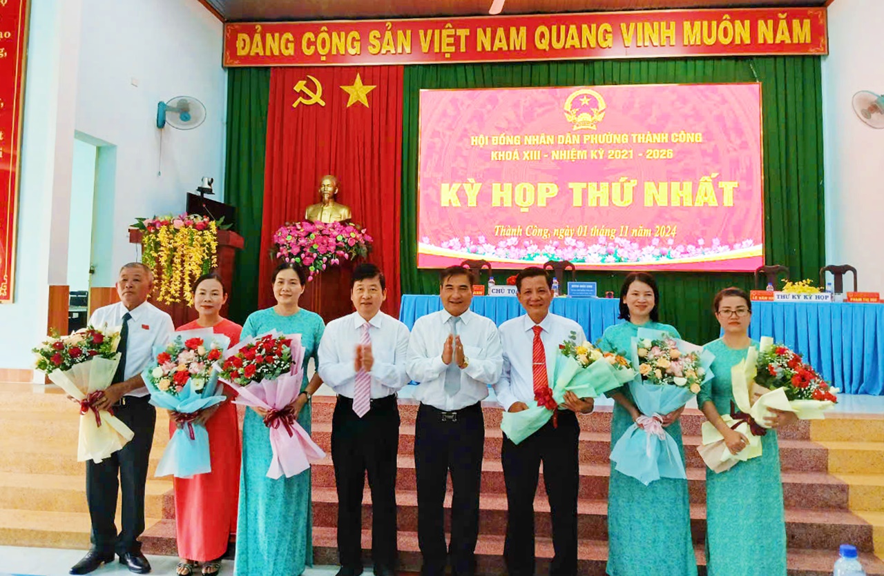 Kỳ họp thứ nhất HĐND phường Thành Công, TP. Buôn Ma Thuột Khóa XIII, nhiệm kỳ 2021 – 2026, kiện toàn bộ máy chính quyền sau sáp nhập.