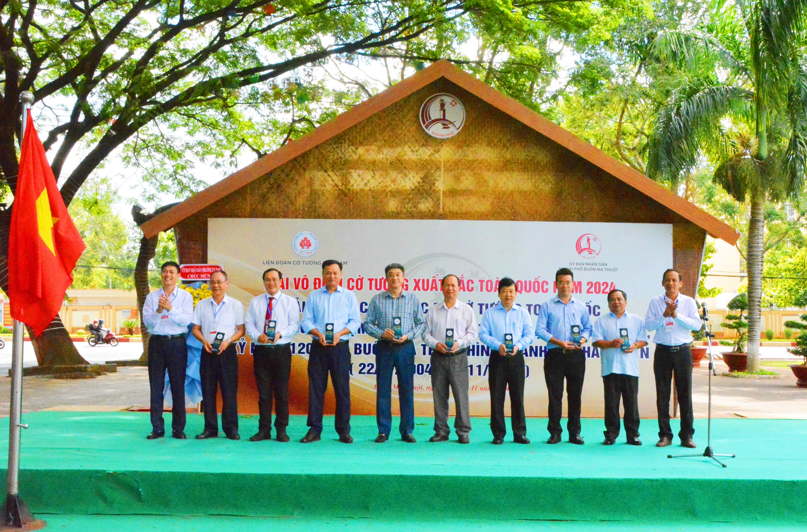 Khai mạc giải vô địch cờ tướng xuất sắc toàn quốc và giải cúp các Câu lạc bộ cờ tướng toàn quốc năm 2024 tại TP. Buôn Ma Thuột