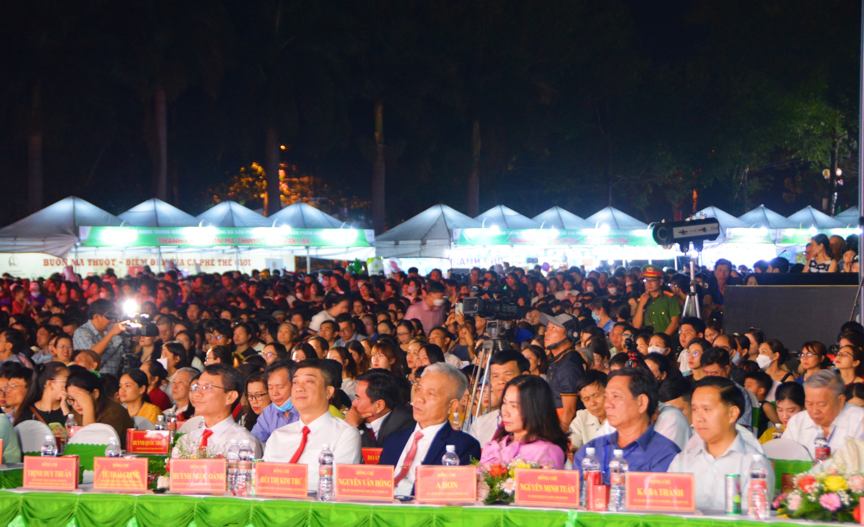 Khai mạc Ngày hội quảng bá du lịch thành phố Kon Tum và kết nối du lịch các thành phố ở Tây Nguyên, thành phố Tuy Hòa năm 2024; Kỷ niệm 15 năm Ngày thành lập thành phố Kon Tum (10/4/2009-10/4/2024).