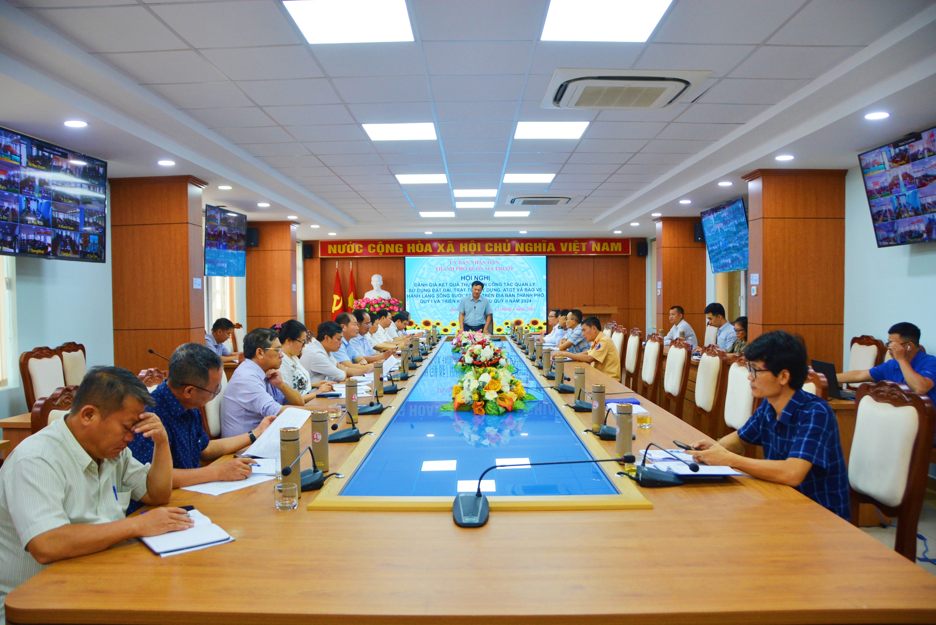 Hội nghị trực tuyến đánh giá công tác quản lý, sử dụng đất đai, trật tự xây dựng, an toàn giao thông và bảo vệ an toàn hành lang sông suối, quý I/2024