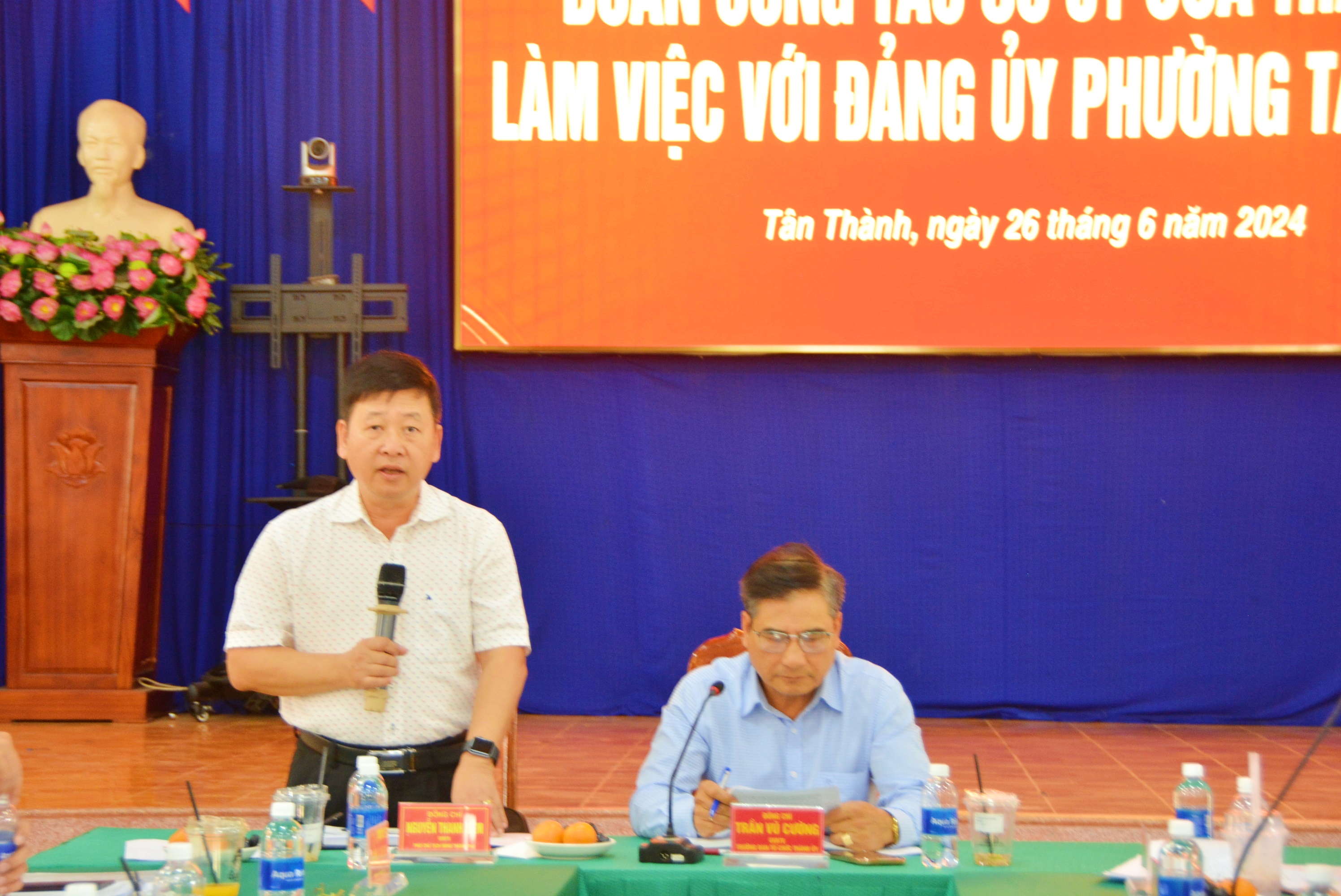Cần khai thác tiềm năng, lợi thế và sức mạnh tổng hợp của phường trung tâm; Thực hiện tốt công tác quy hoạch, đảm bảo trật tự đô thị và vệ sinh môi trường, nhằm tạo vẻ mỹ quan hoàn thiện, nâng tầm diện mạo đô thị.