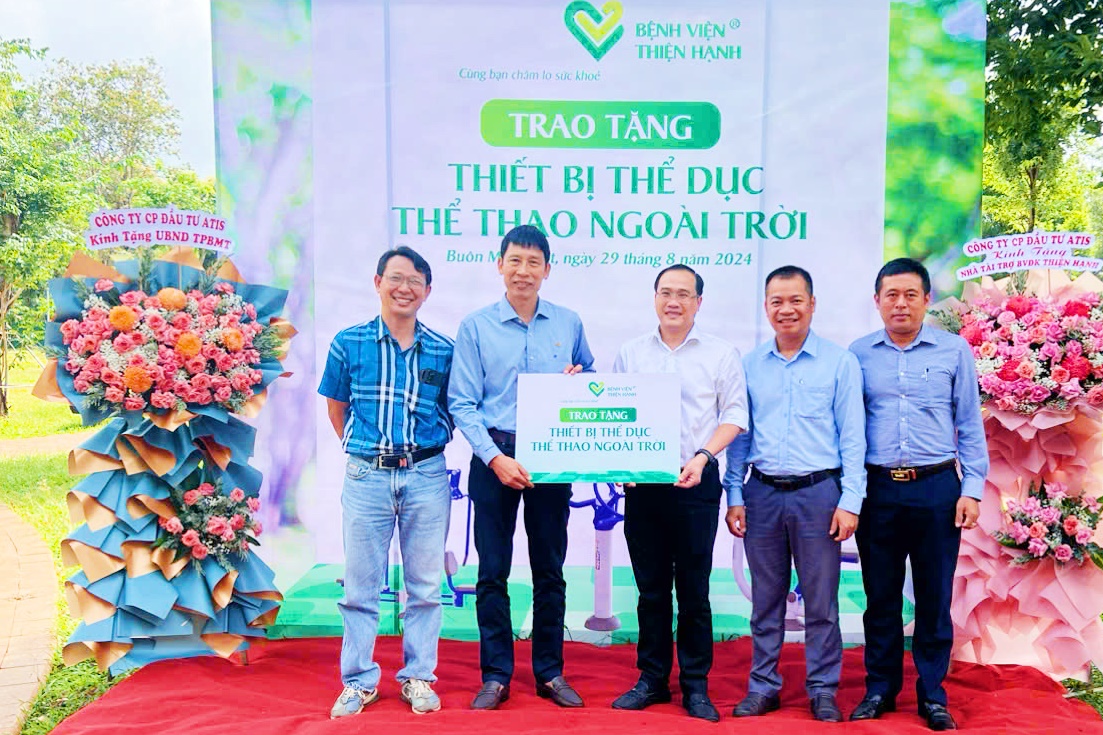 Bệnh viện đa khoa Thiện Hạnh trao tặng công trình thể thao ngoài trời cho nhân dân thành phố Buôn Ma Thuột